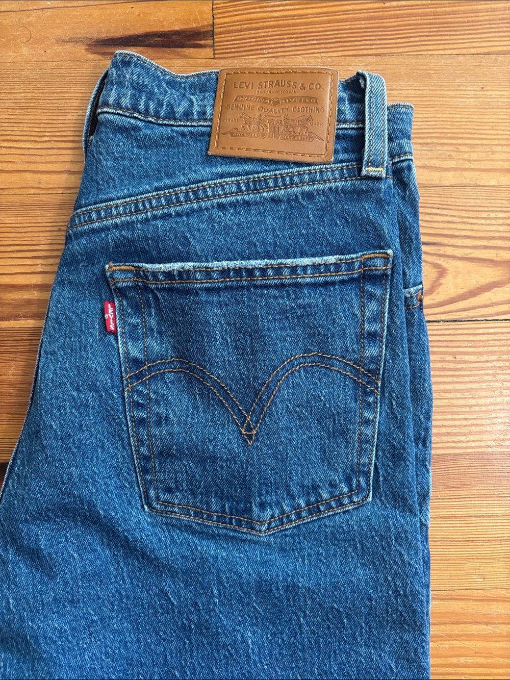 Levi’s Premium Ribcage Straight Ankle Jeans 29x29